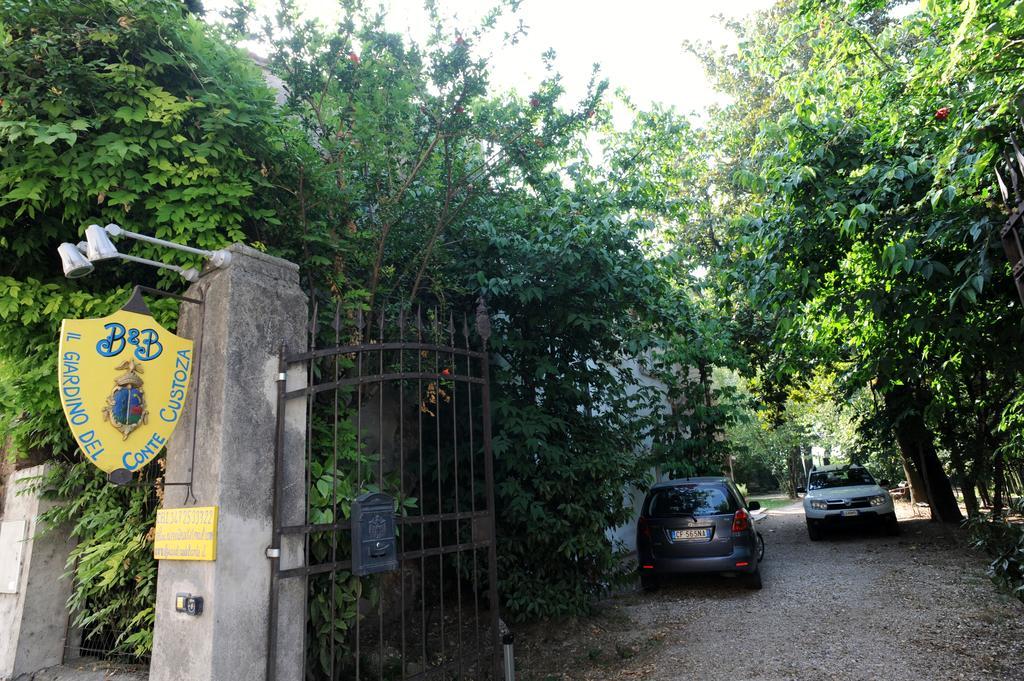 Gasthaus Il Giardino Del Conte Custoza Marmirolo Exterior foto