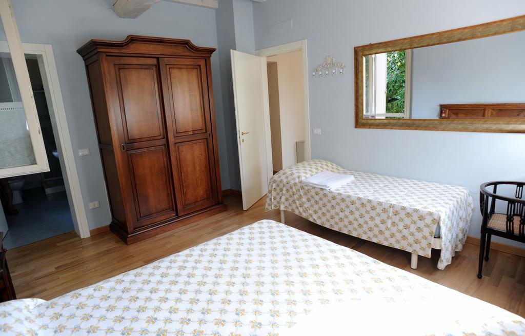 Gasthaus Il Giardino Del Conte Custoza Marmirolo Zimmer foto